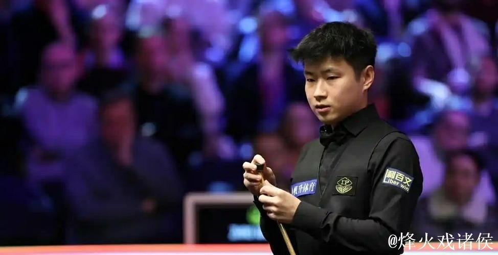 赵心童以4-1击败宾汉姆 挺进斯诺克英国公开赛32强 赵心童以4-1击败宾汉姆 挺进斯诺克英国公开赛32强