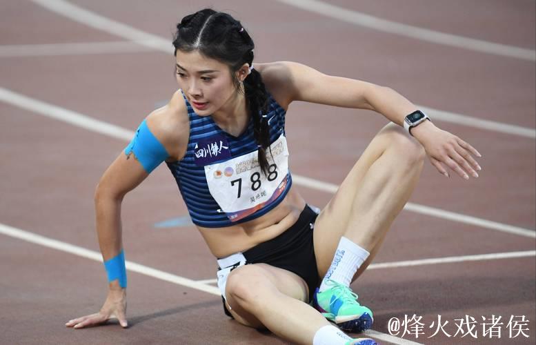 吴艳妮以12秒98摘得头名,顺利晋级全运会女子100米栏决赛 吴艳妮以12秒98摘得头名,顺利晋级全运会女子100米栏决赛