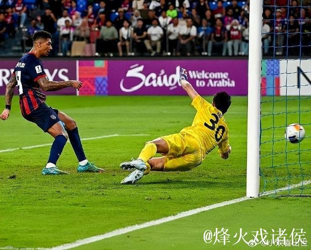 亚冠-米内罗点球无济于事 申花客场1-3负于柔佛新山 亚冠-米内罗点球无济于事 申花客场1-3负于柔佛新山